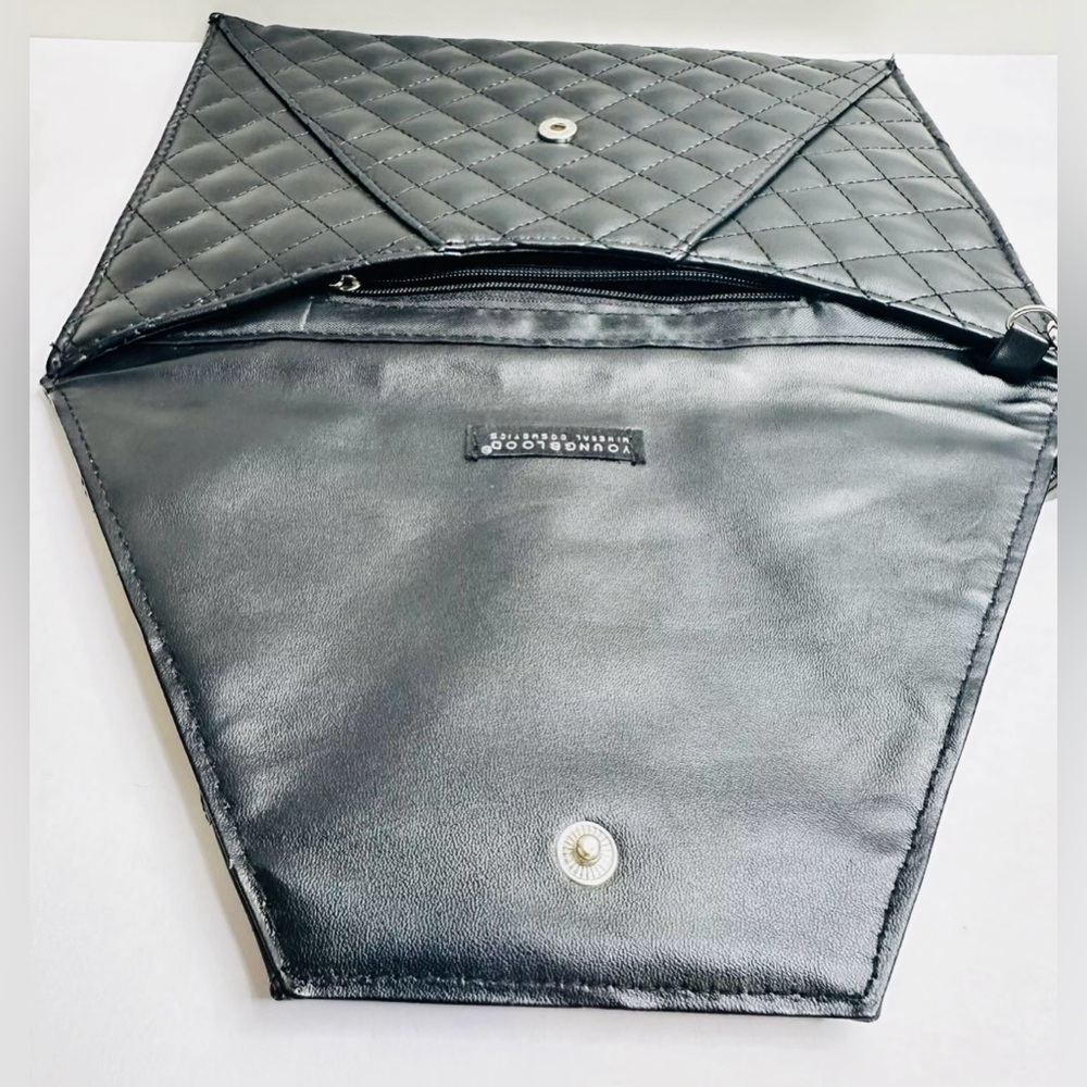 YOUNGBLOOD COSMETICS BAG 7x 10 Inches Pre Owned - Picture 8 of 10
